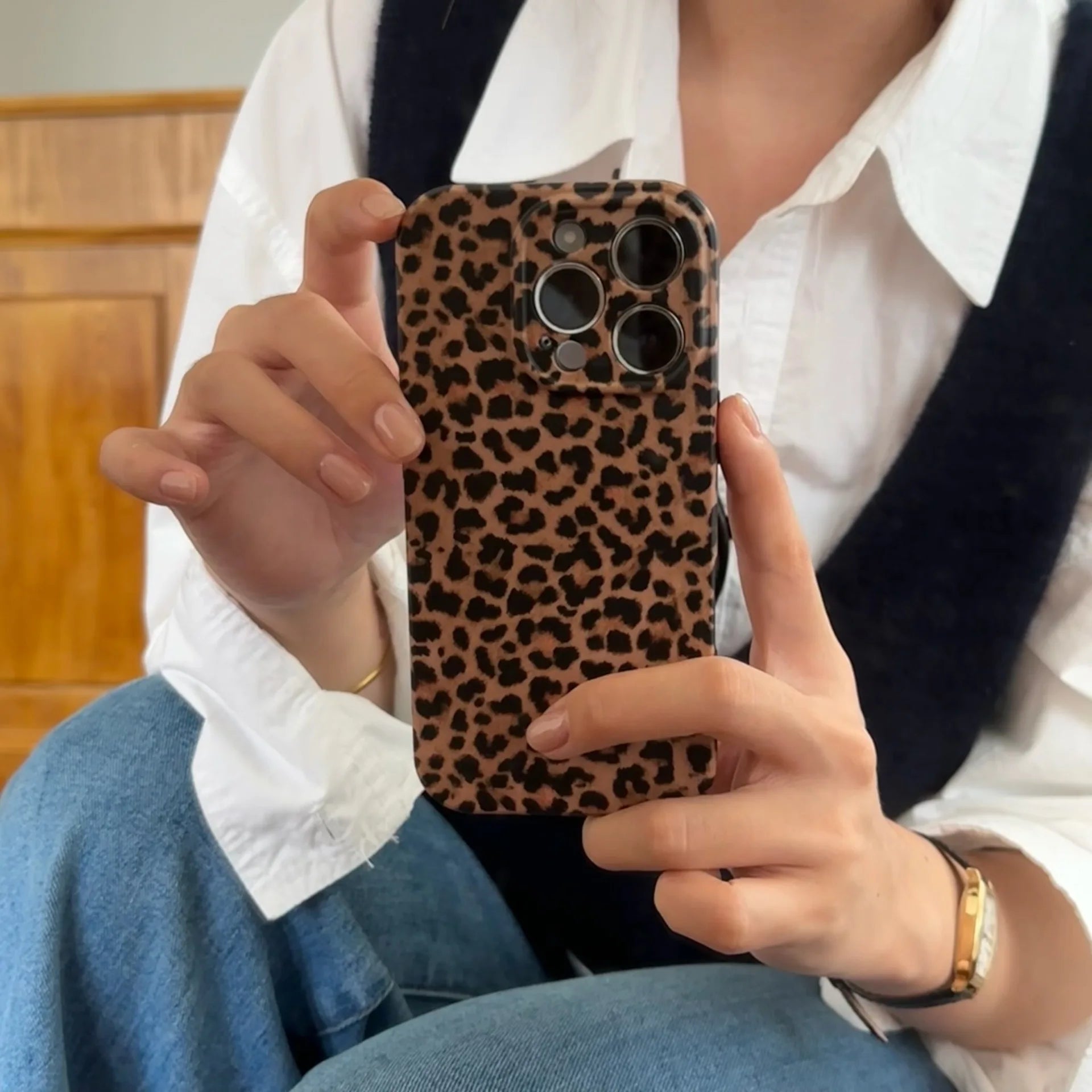 Retro Leopard Print Phone Case
