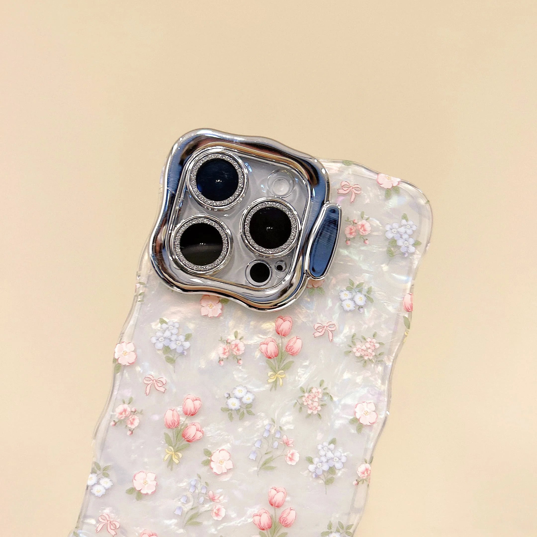 Chic Tulip Pattern Phone Case