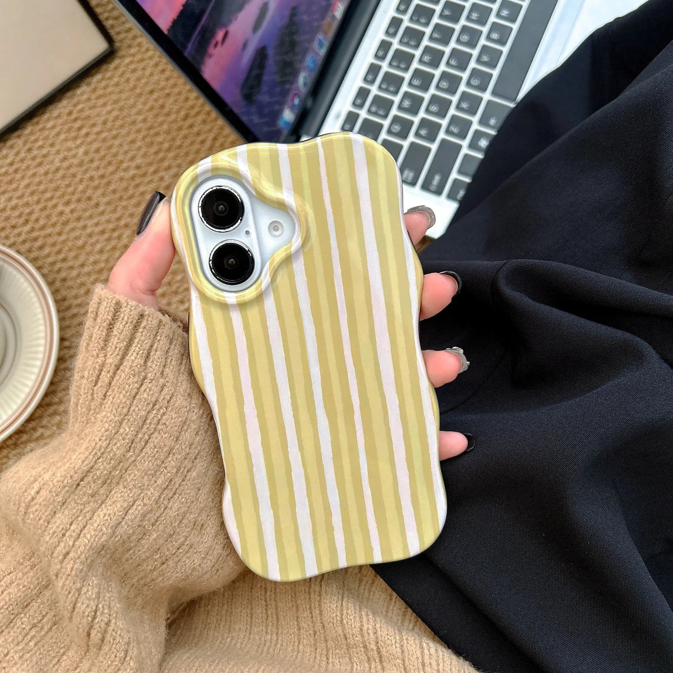 Glossy Stripe Wave Edge Phone Case for iPhone