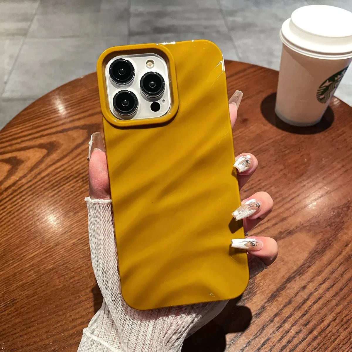 3D Wavy Pattern Glossy Silicone Phone Case