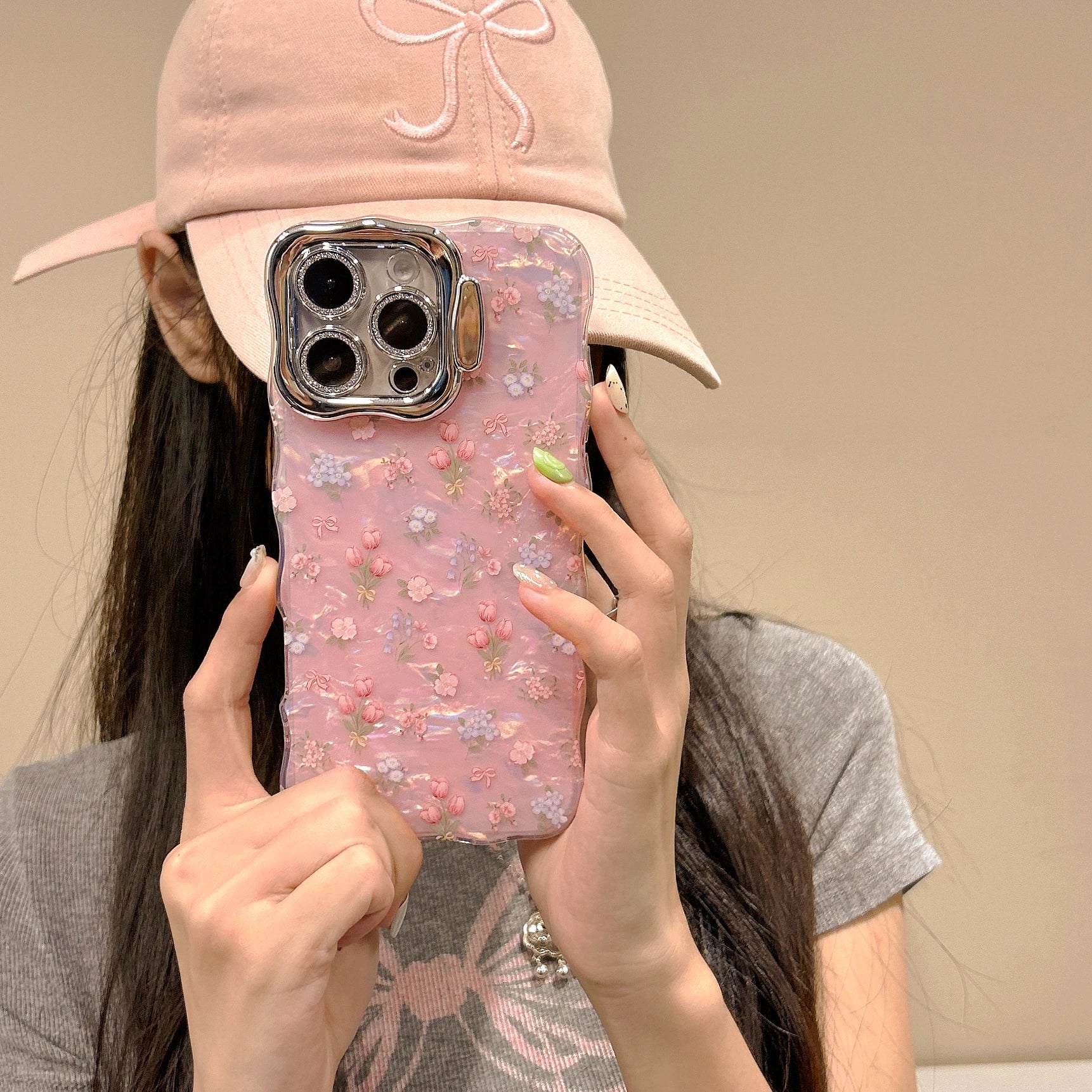 Chic Tulip Pattern Phone Case